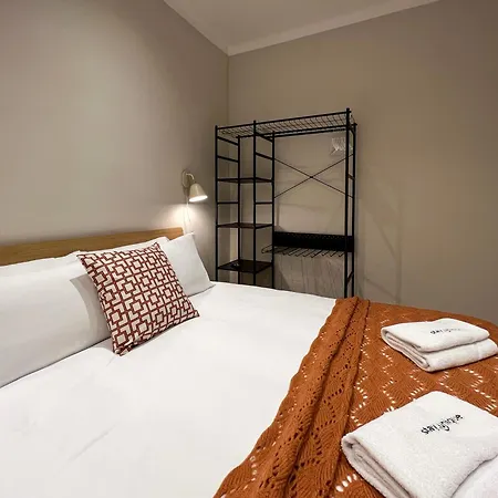 U-nique Muntaner * Barcelona