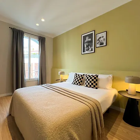 U-nique Muntaner * Barcelona