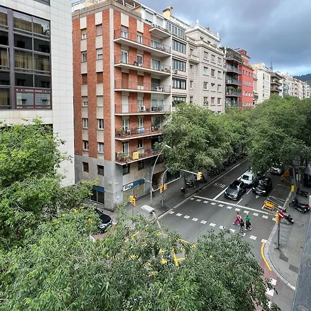 U-nique Muntaner Apartament